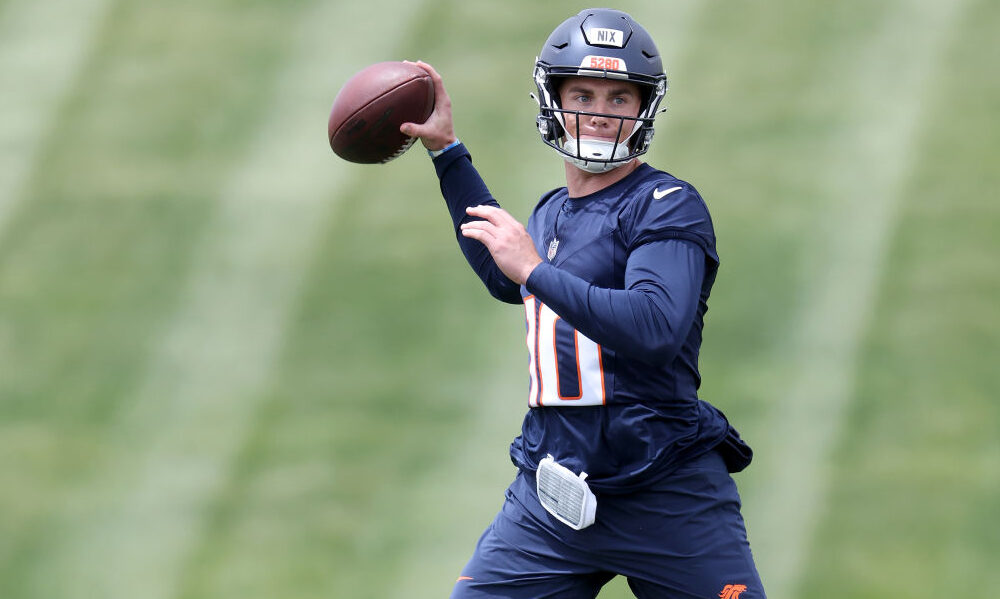 Broncos QB Bo Nix Broncos-Seahawks...