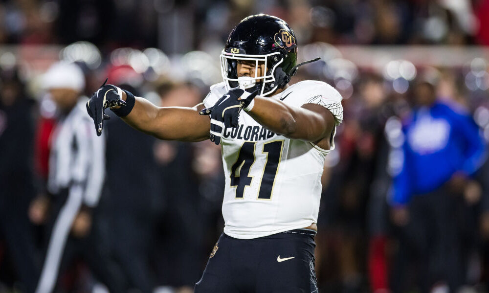 Nikhai Hill-Green #41 of the Colorado Buffaloes...