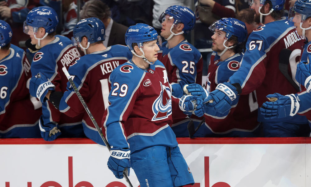 Avalanche Nathan MacKinnon...
