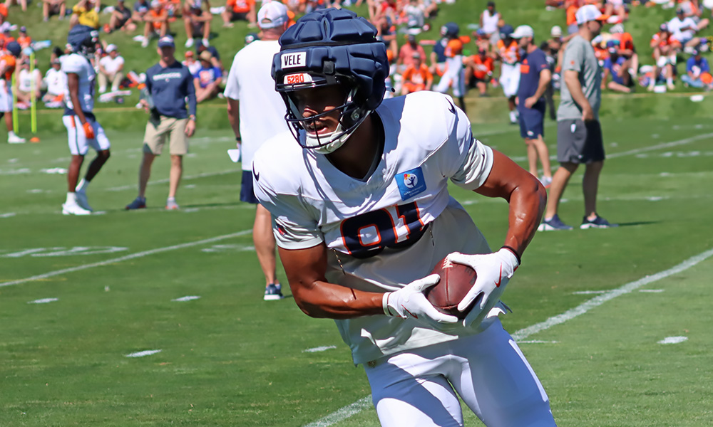 Devaughn Vele...
